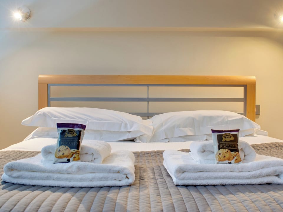 Double bedroom | Crown Apartments 102 - Crown Apartments, Newcastle upon Tyne