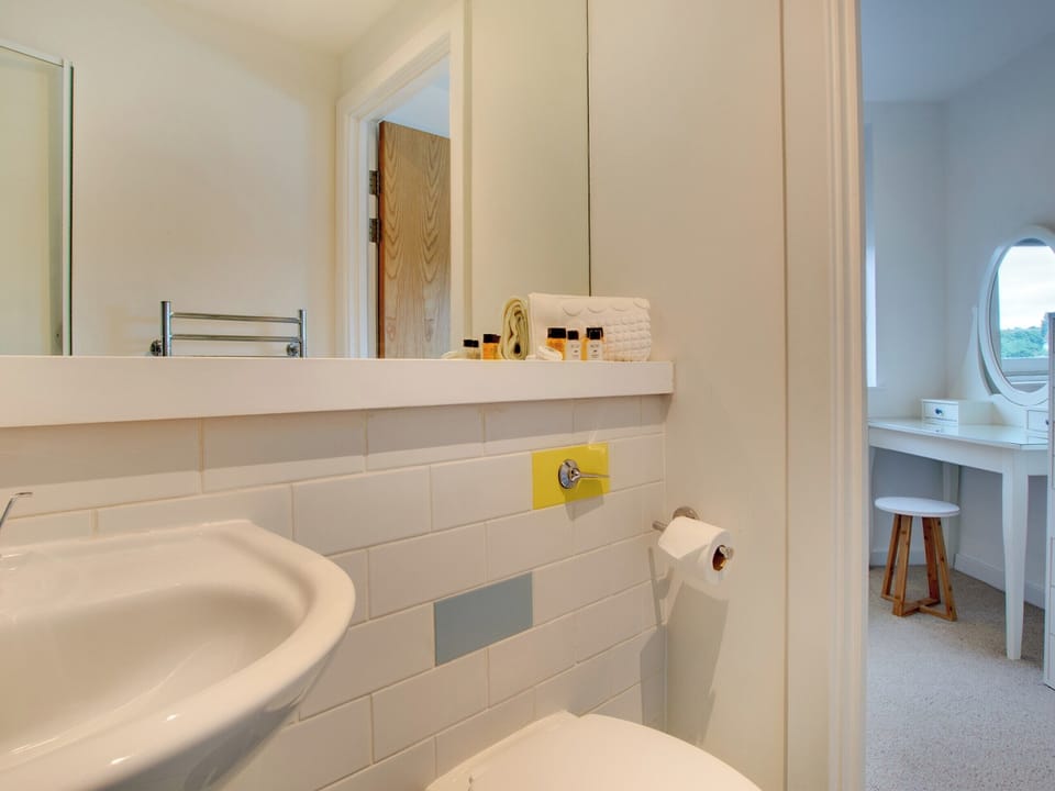 En-suite | All Saints Apartments 501 - All Saints Apartments, Newcastle upon Tyne