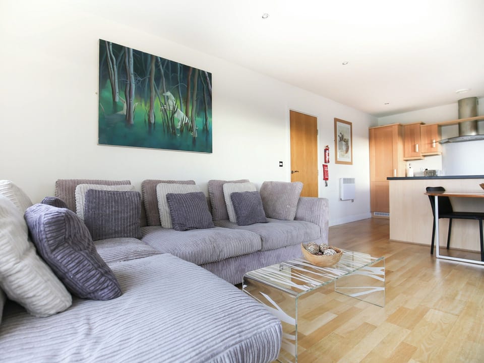 Living area | Fenwick Chambers 83, Newcastle upon Tyne