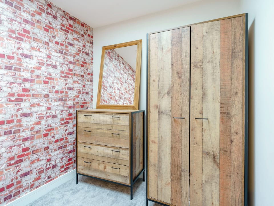 Double bedroom | 4 Eastgate - Eastgate House Apartments, Andover