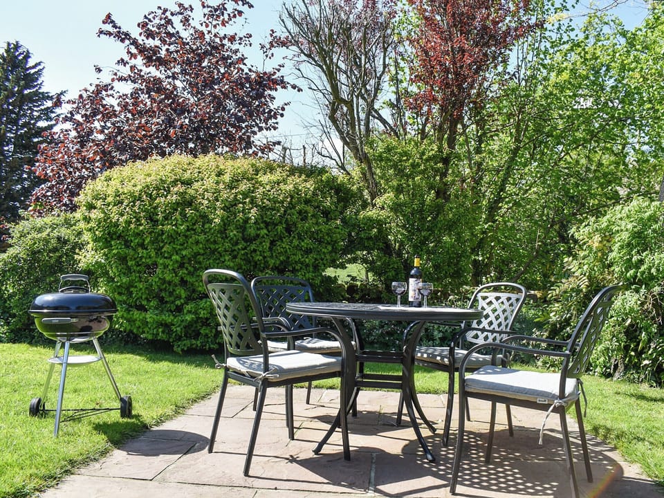 Private garden | Acorn Cottage, Ashover