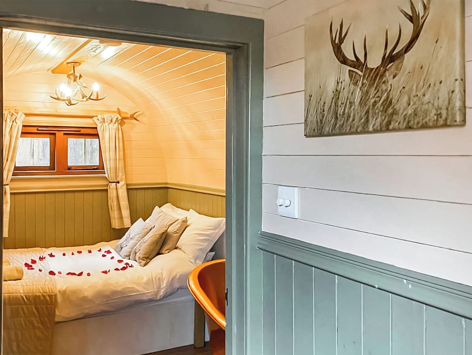 Double bedroom | Mary&rsquo;s Croft - The Beeches - The Beeches, Pulverbatch, near Shrewsbury