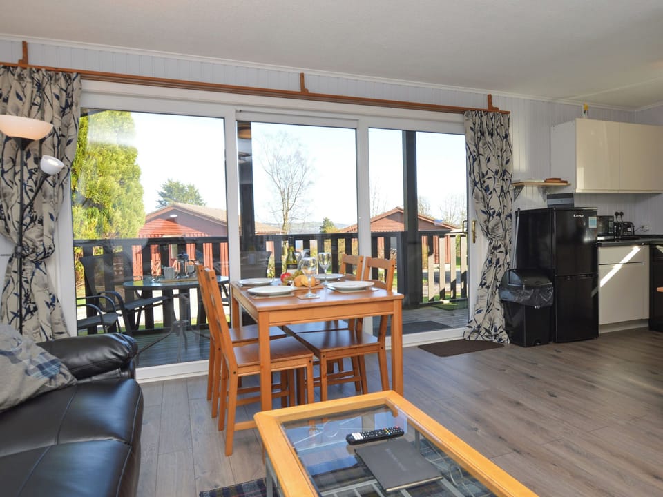 Living room/dining room | Holy Loch Lodge, Dunoon