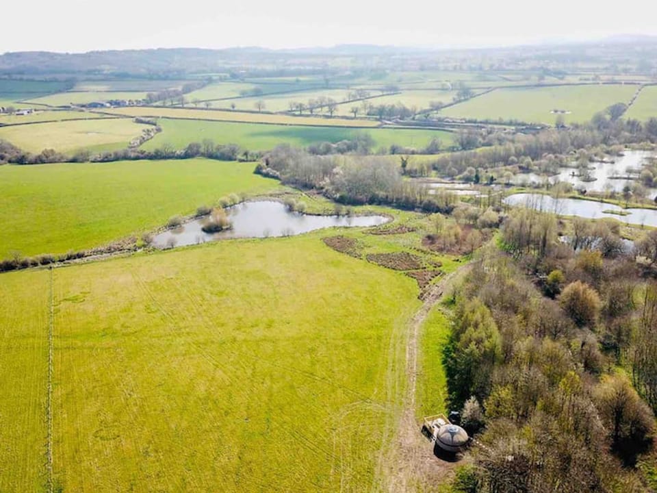Setting | Lake View Yurts, Warminster