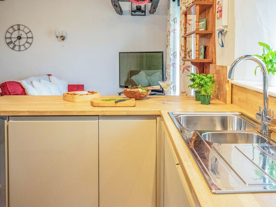Kitchen | Duchy - Treworgie Barton Cottages, Crackington Haven
