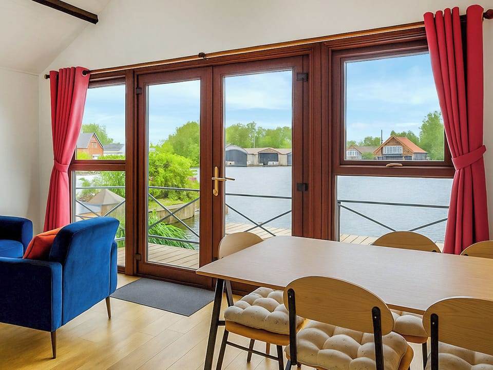 Dining Area | Yare View - Norfolk Holiday Lodges, Brundall