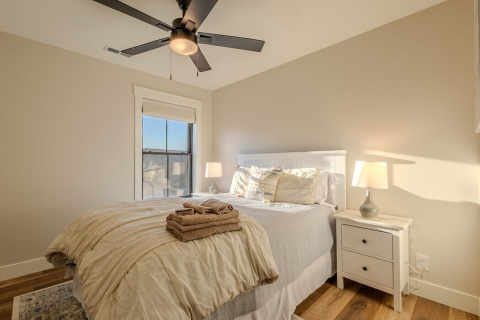 Bedroom 2 - King En Suite