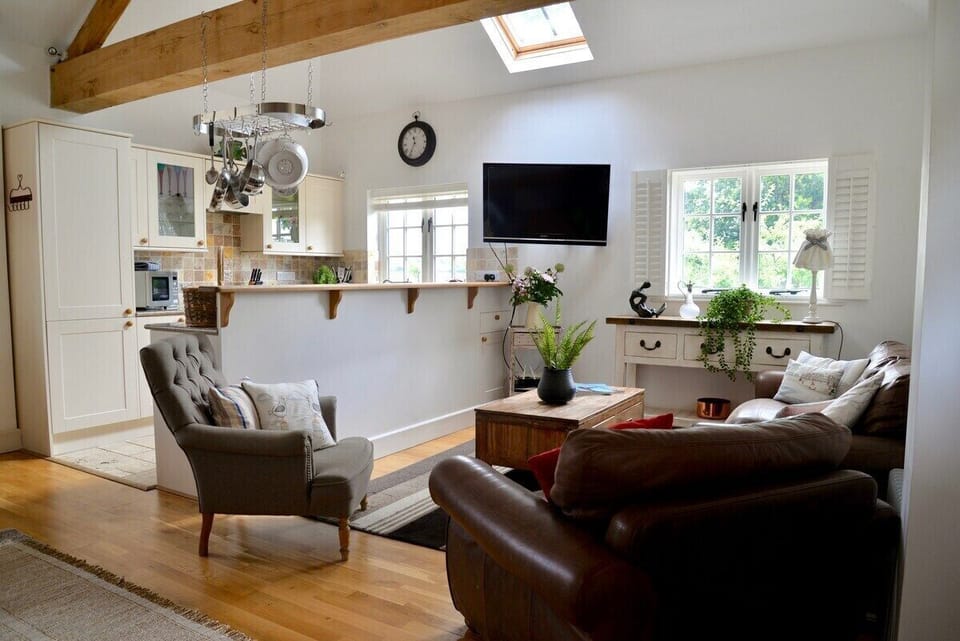 The lofty sitting room Chichester Cottage @ Graingers