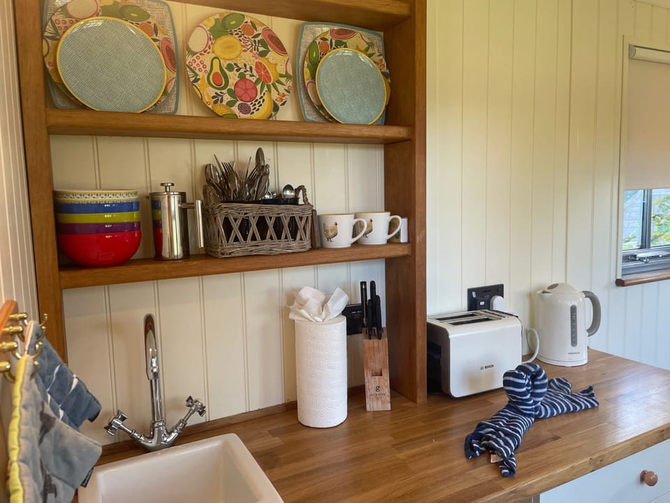 The kitchenette close up