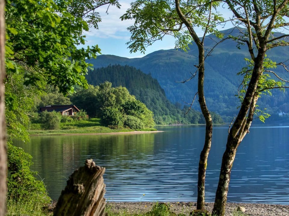 Strathyre Golden Oak Lochside