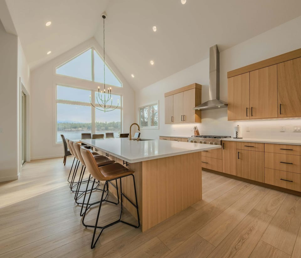 The perfect blend of culinary comfort and natural beauty.