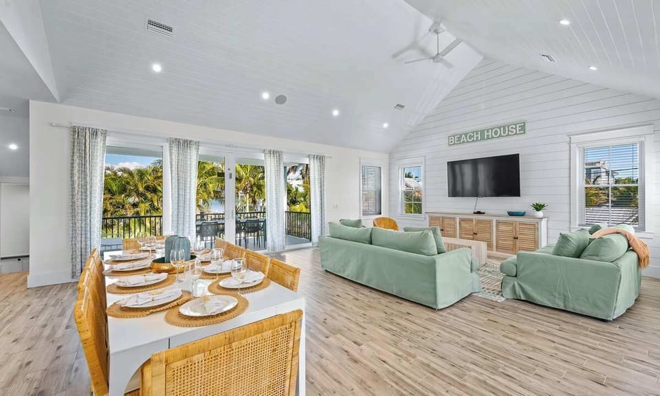 Great Room - Dining Area - Living Room