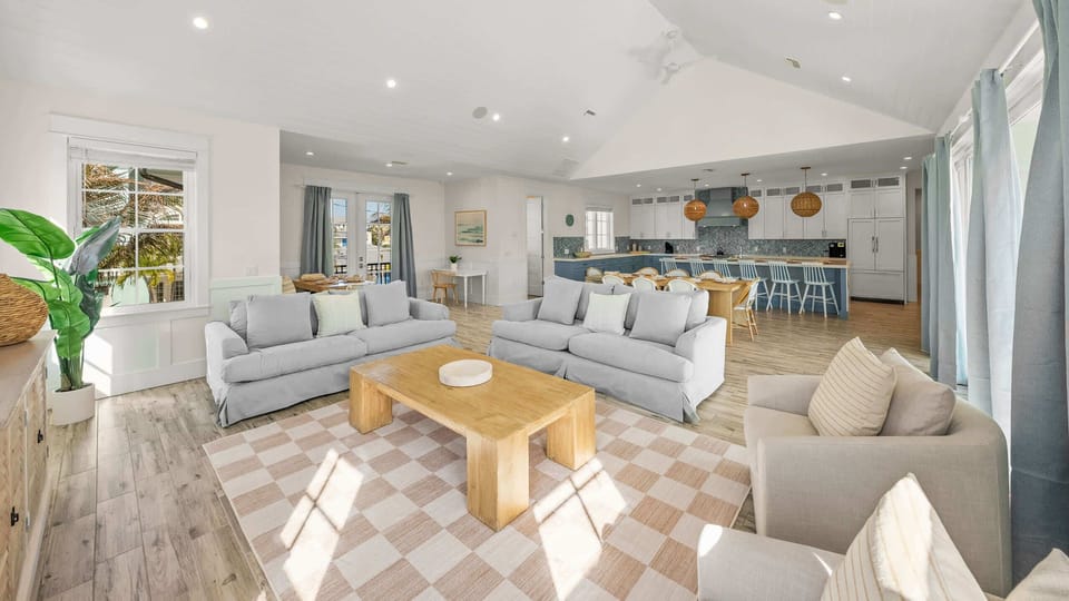 Living Room - Dining Room - Breakfast Nook - Kitchen - Balcony Access