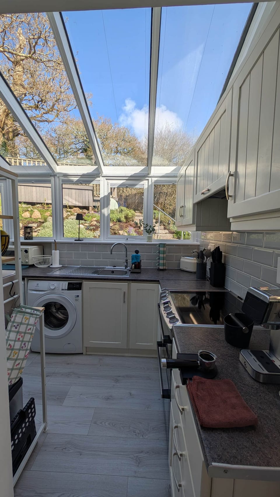 21 Kitchen