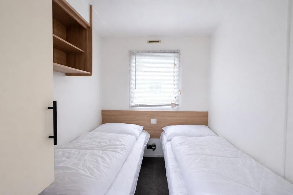 The second twin is perfect if travelling with friends or family, they will appreciate their own space to retire to
