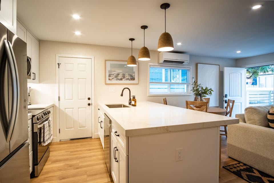 Updated full kitchen