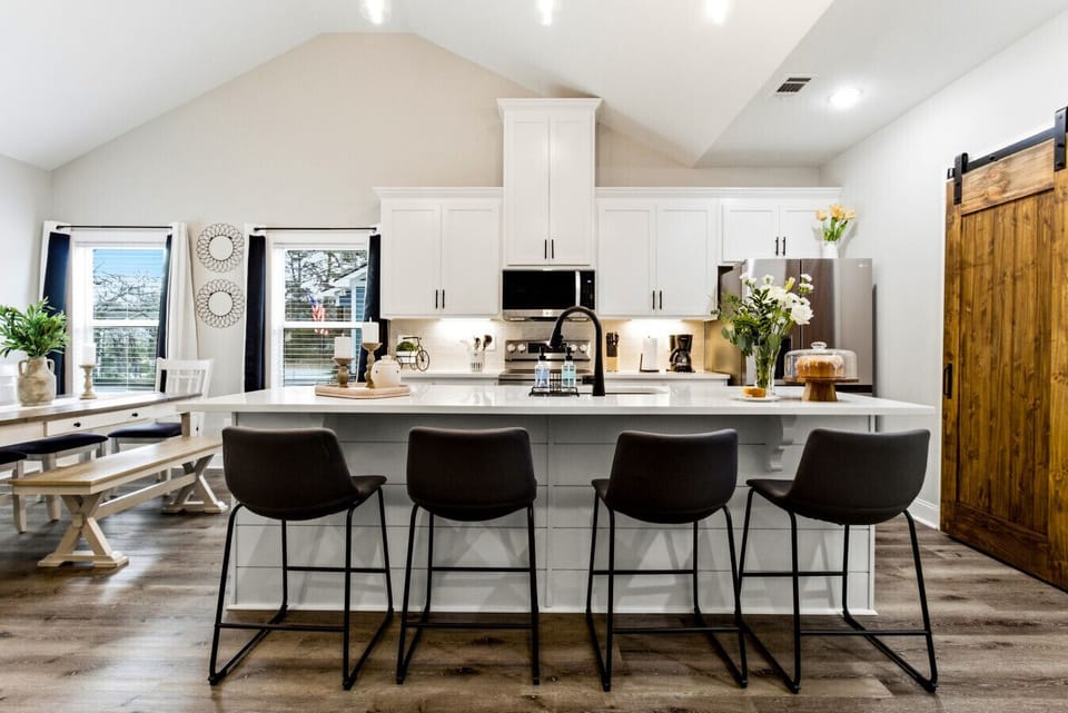 Kitchen | Waterfall Island | Barstools & Sliding Barn Door