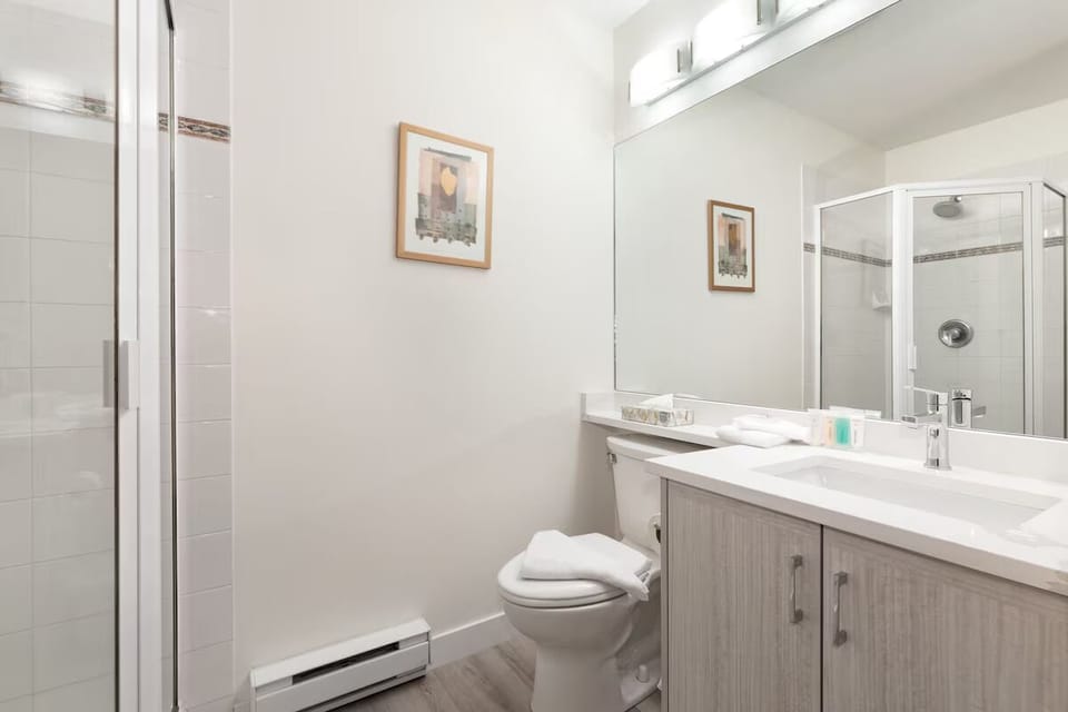 Refresh easily with a bright vanity and spotless finishes.