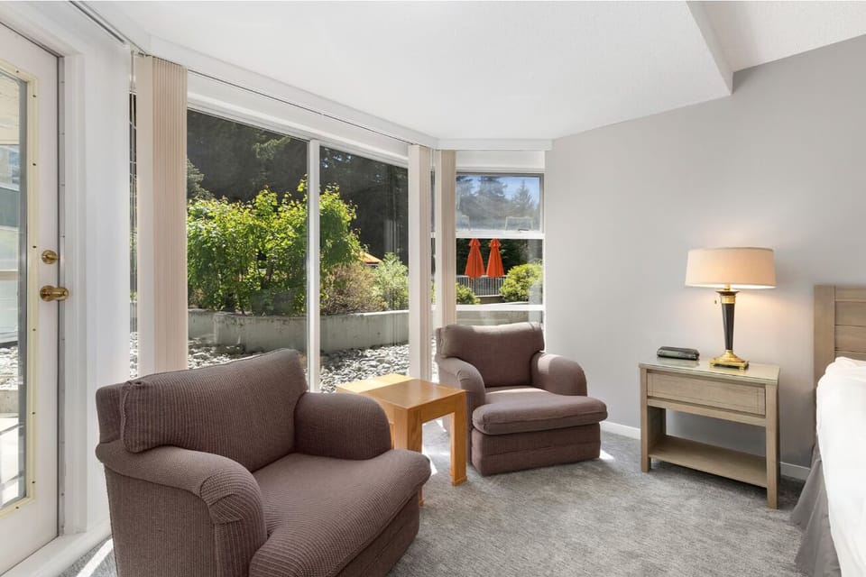 Sip coffee by the window and lounge in plush armchairs.