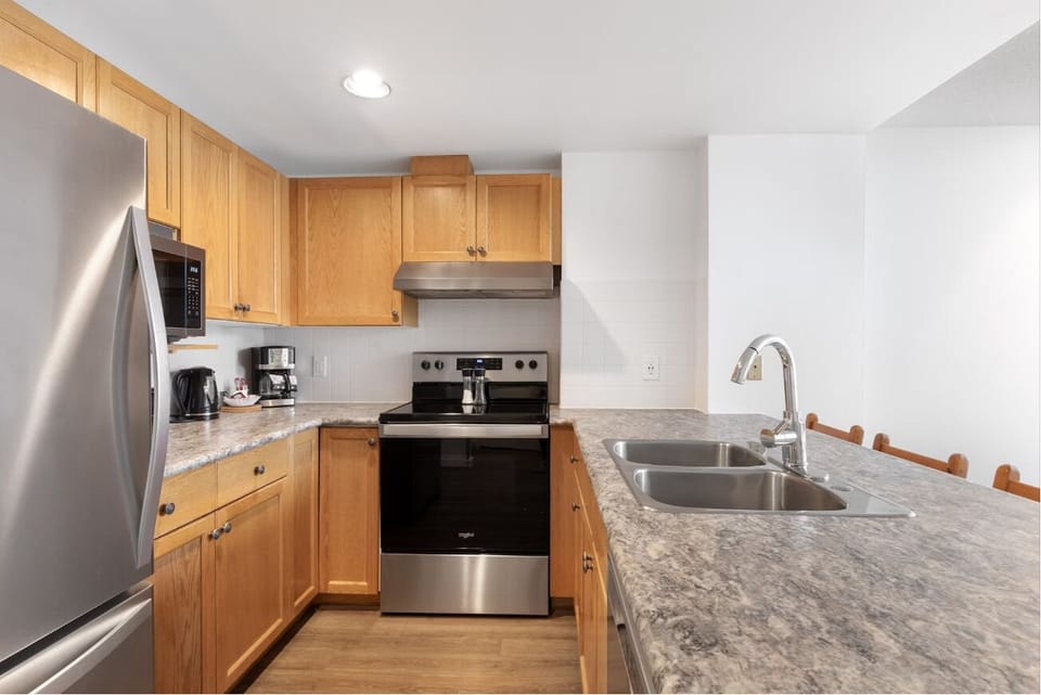 Brew a fresh pot and enjoy full-size appliances at hand.