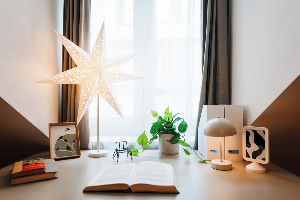 [Workspace] Organize your productive work with fast Wi-Fi [280+ Mbps]