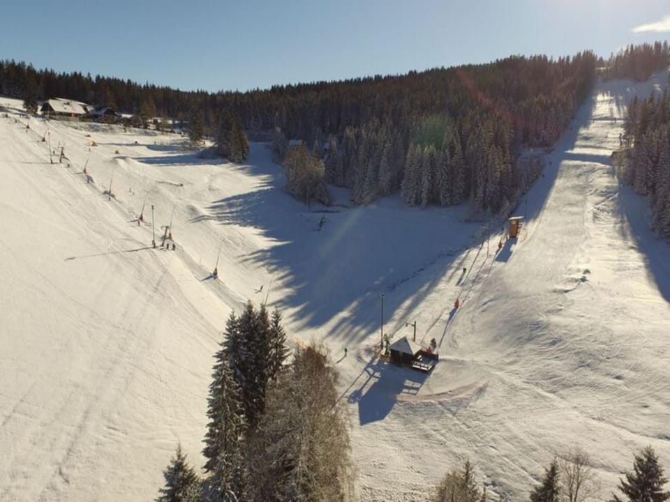 Region [winter] (>5 km)