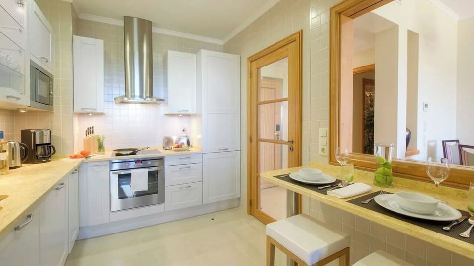Cook and gather easily with a bright, fully equipped kitchen.