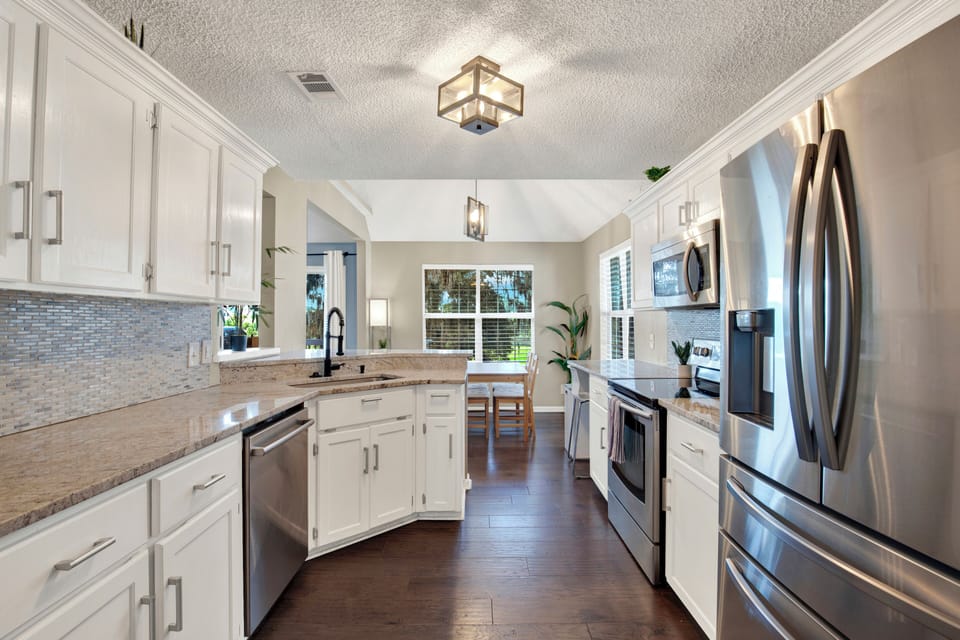 Bright, open, and fully equipped—this kitchen is ready for everything from morning coffee to family dinners