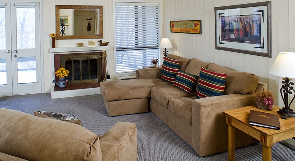 Stretch out on the sectional for movies and lazy afternoons.