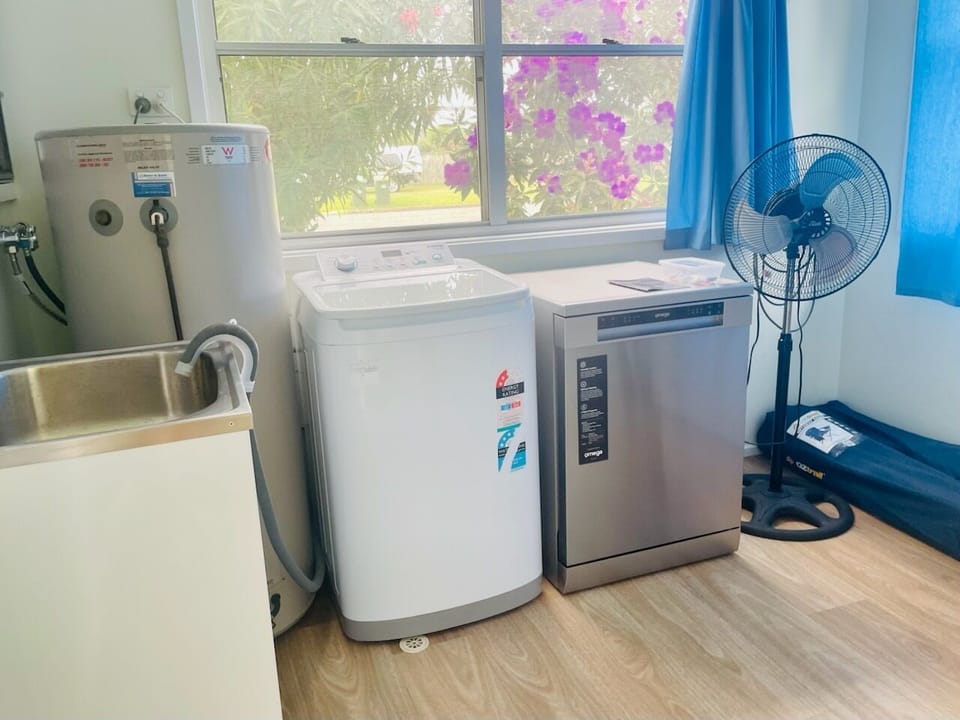 Laundry & Dishwasher