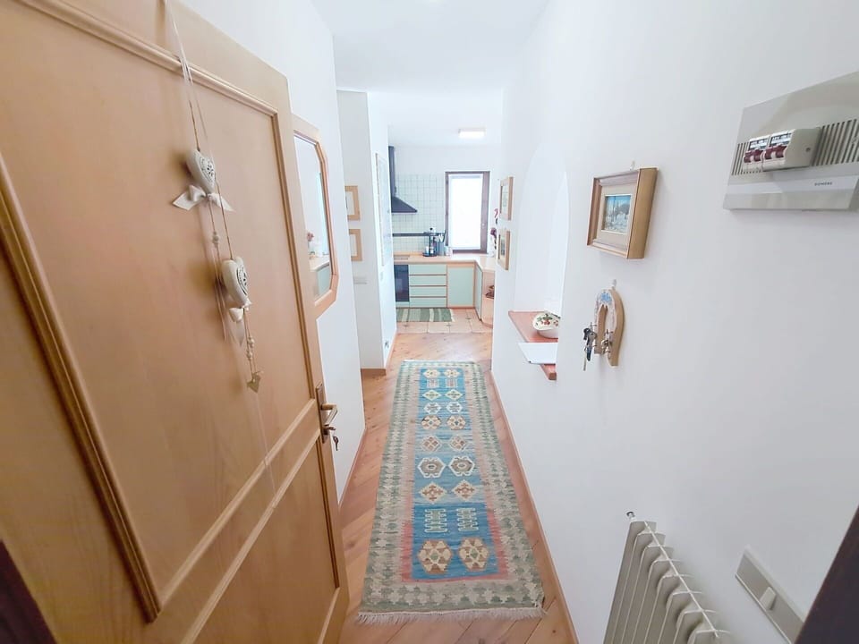 Flooring, Floor, Wall, Wood, Interior Design, Door, Room, Wood Flooring, Ceiling, Wood Stain