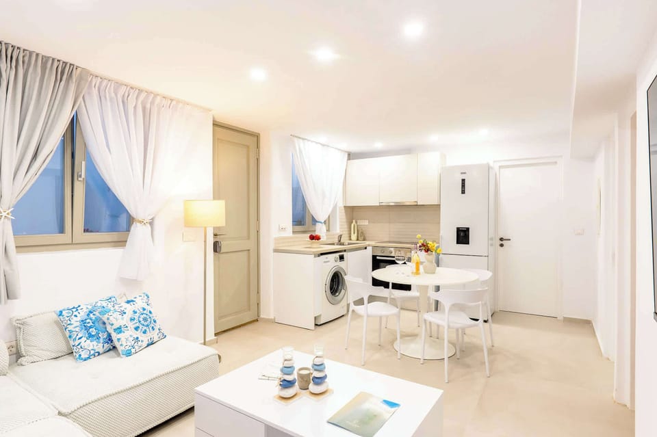Open-plan studio with airy island-inspired décor