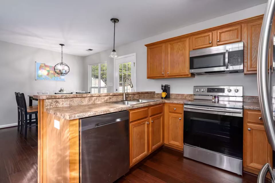 Full Kitchen