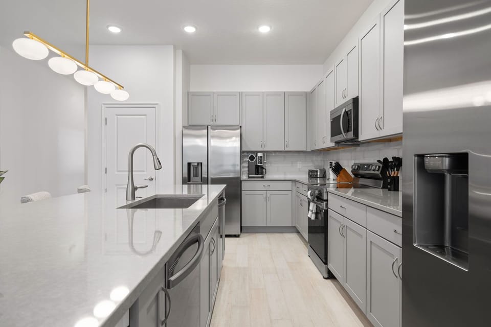 Fully-equipped kitchen