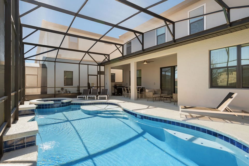 Private pool area