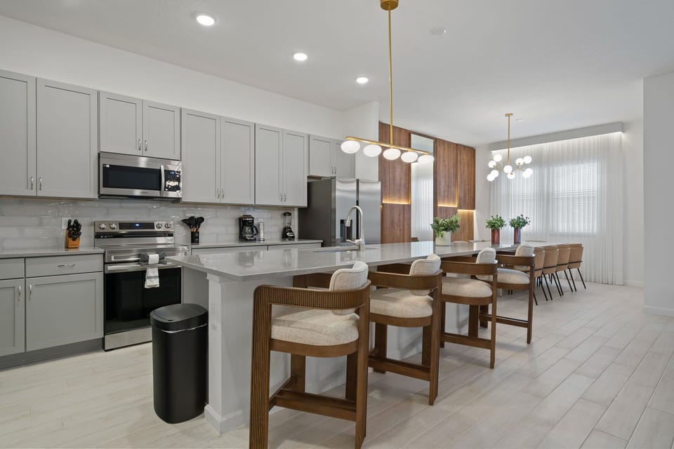 Fully-equipped kitchen