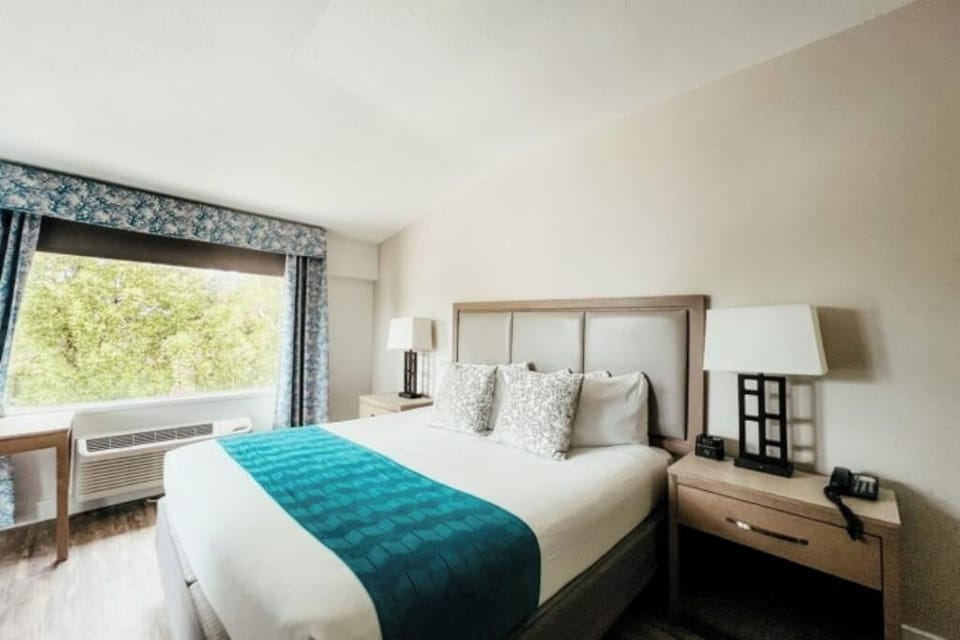 Bedroom. Interior and views may vary based on location and availability.