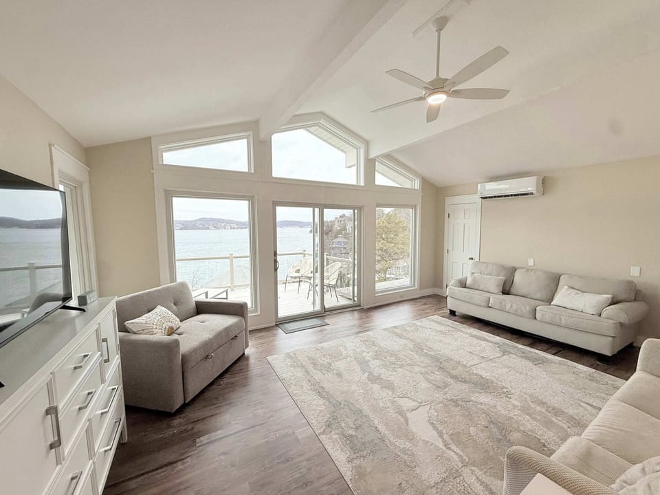 The upstairs living area is ideal for a movie night or afternoon snooze​