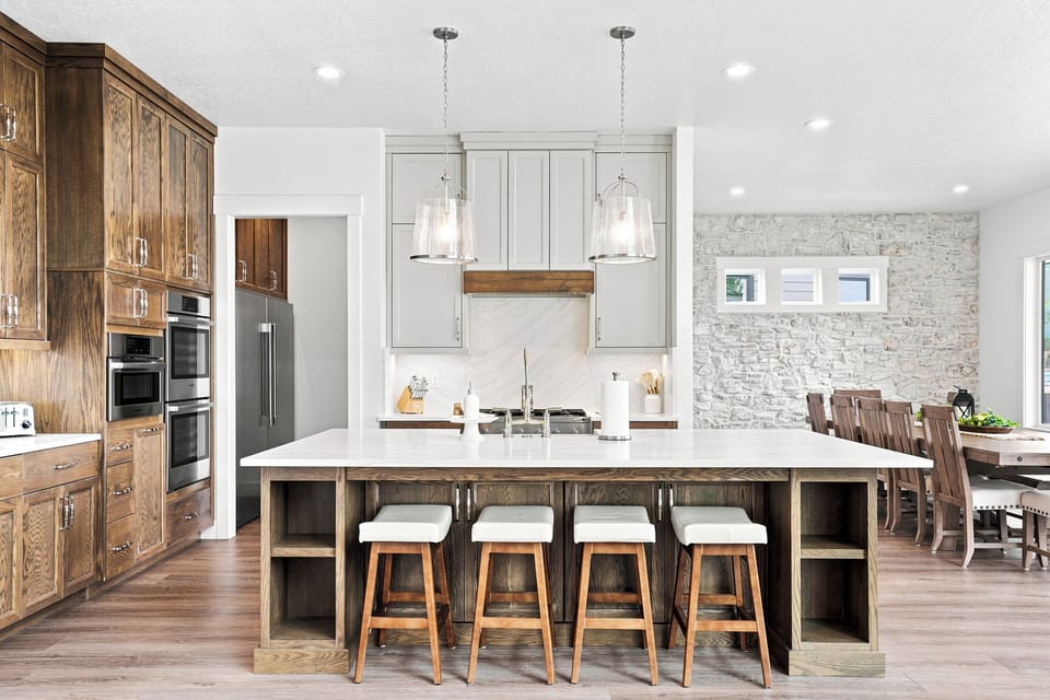 Bright And Inviting Dining Room