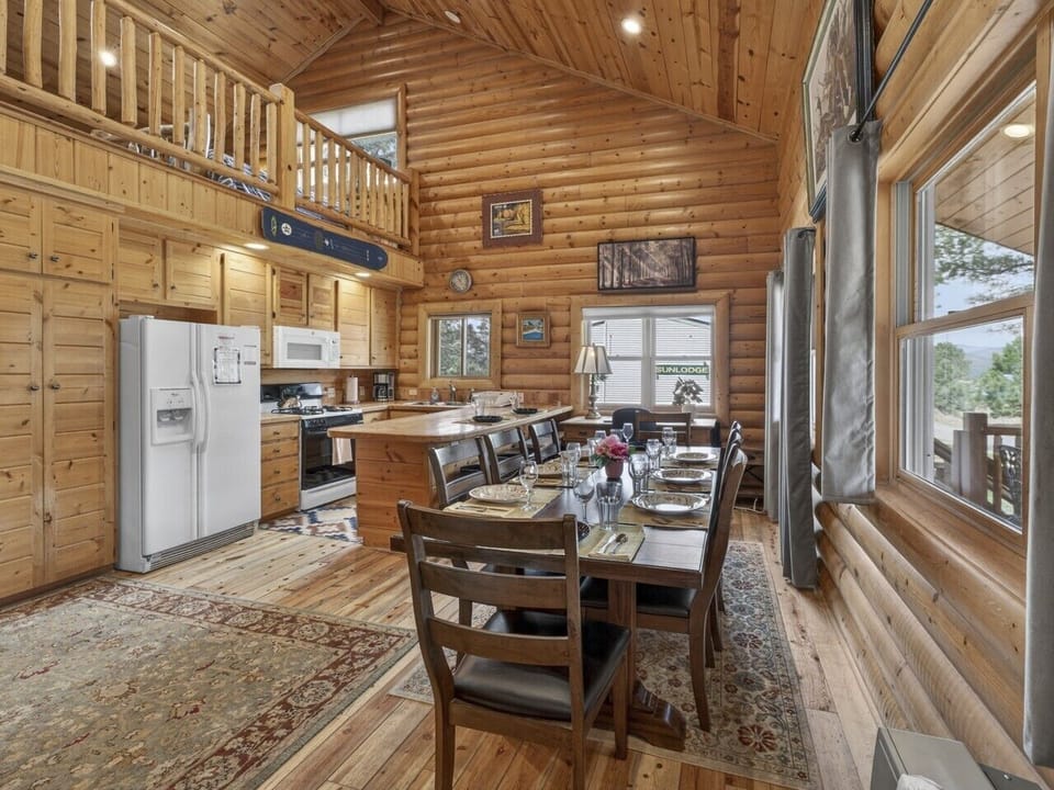 Dining Area & Kitchen | Open Concept Layout & Breakfast Bar | Dining Table Seating