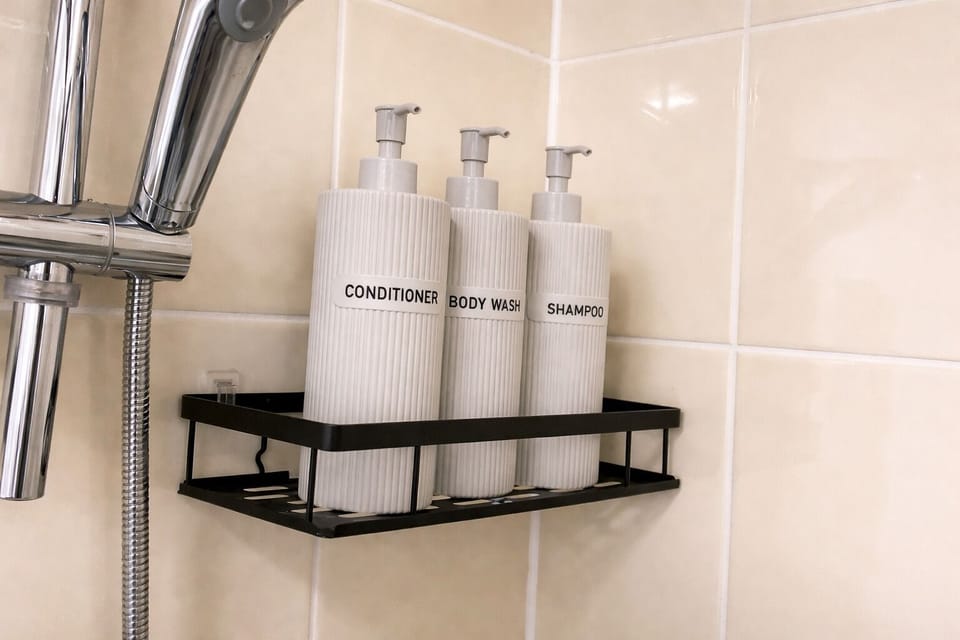 Bathroom amenities