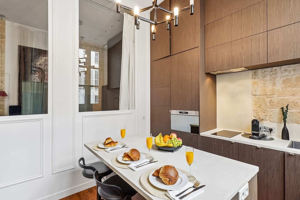 The kitchen and dining area