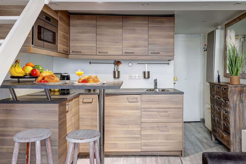 The private kitchen