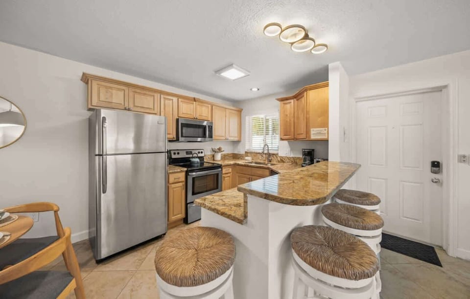 Fully stocked kitchen