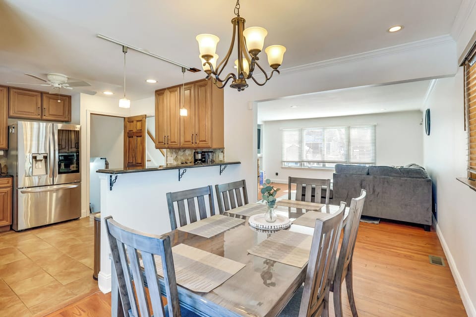 Dining Table | Kitchen