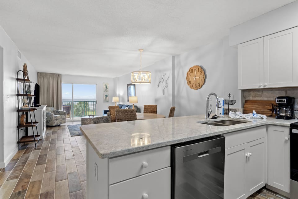 Plantation Palms 6311 
2 bedroom 2 bathrooms, sleeps 6. Managed by Island Rentals