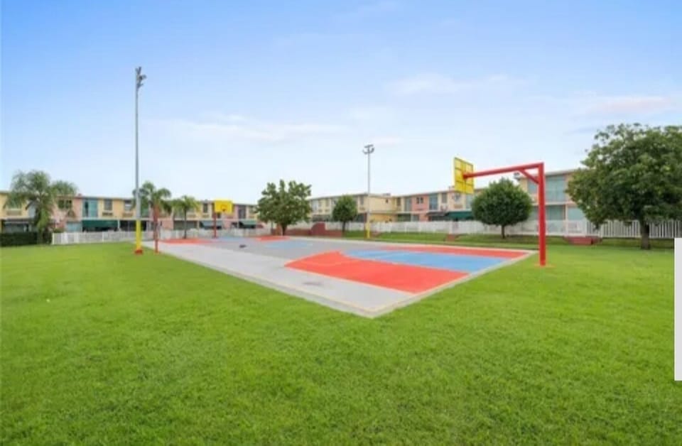 Sport court