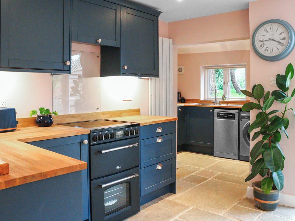 Kitchen | Amphlett Cottage, Bredon, near Tewkesbury
