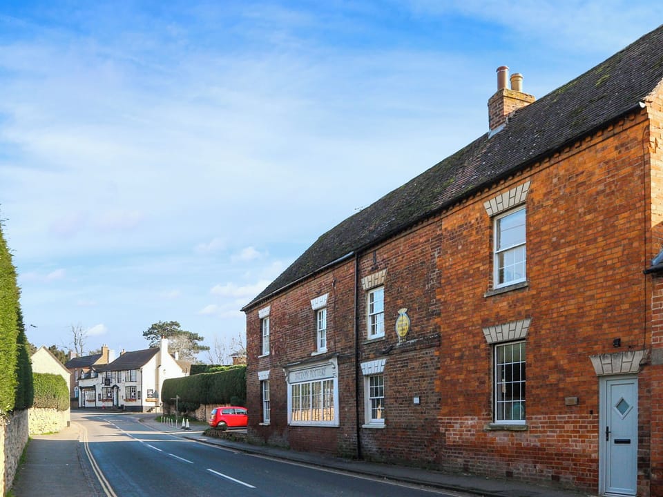 Street view looking East | Amphlett Cottage, Bredon, near Tewkesbury