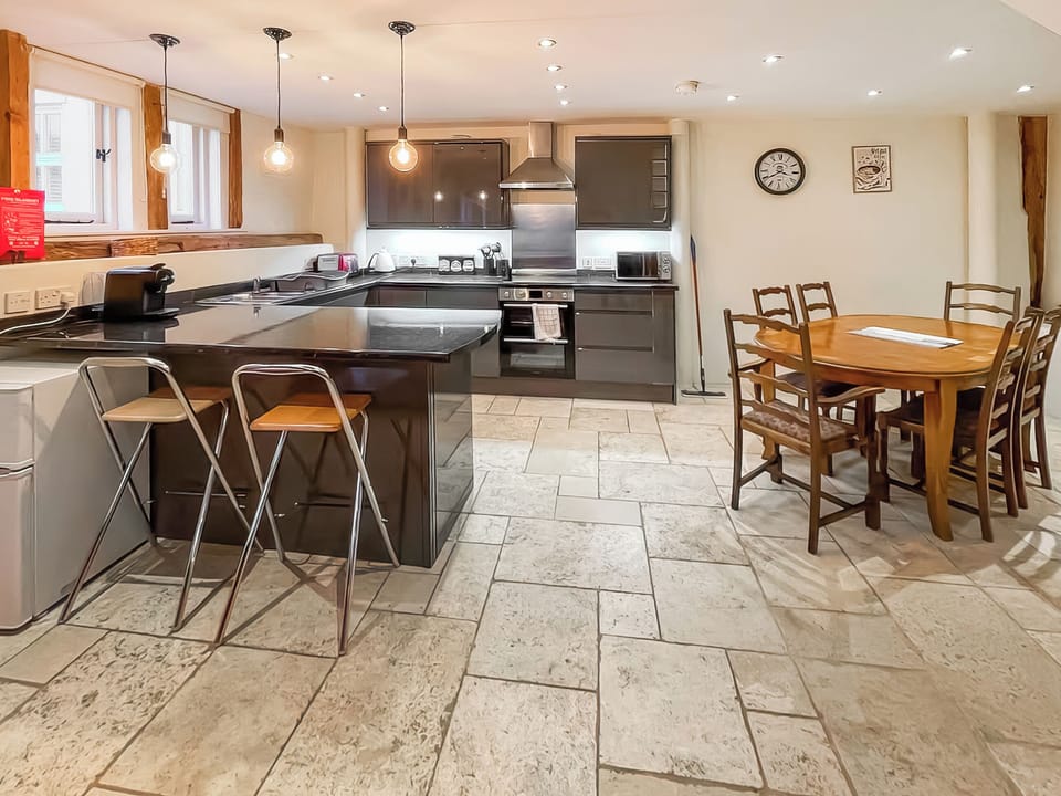Kitchen/diner | Holly Barn, Tacolneston